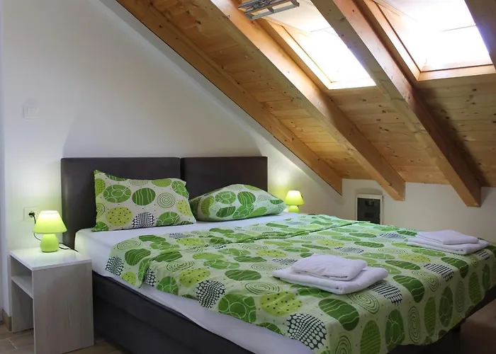 Apartment Paradiso